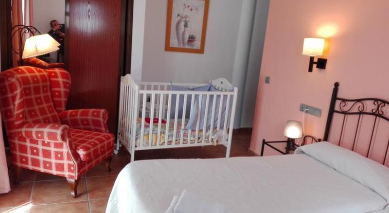 Macavi Hotel